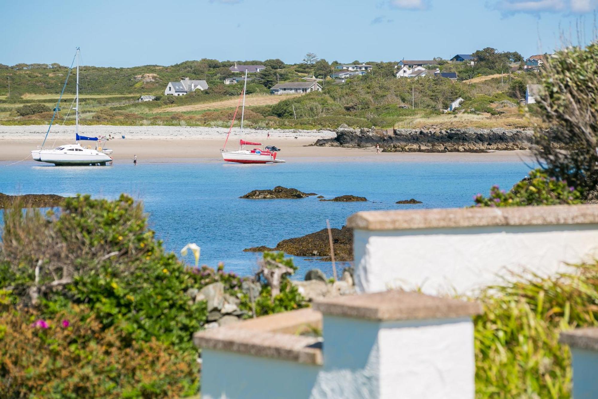 Rhoscolyn Pen Y Graigヴィラ エクステリア 写真