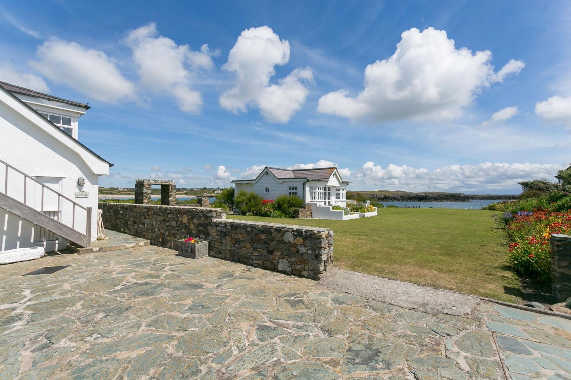 Rhoscolyn Pen Y Graigヴィラ エクステリア 写真