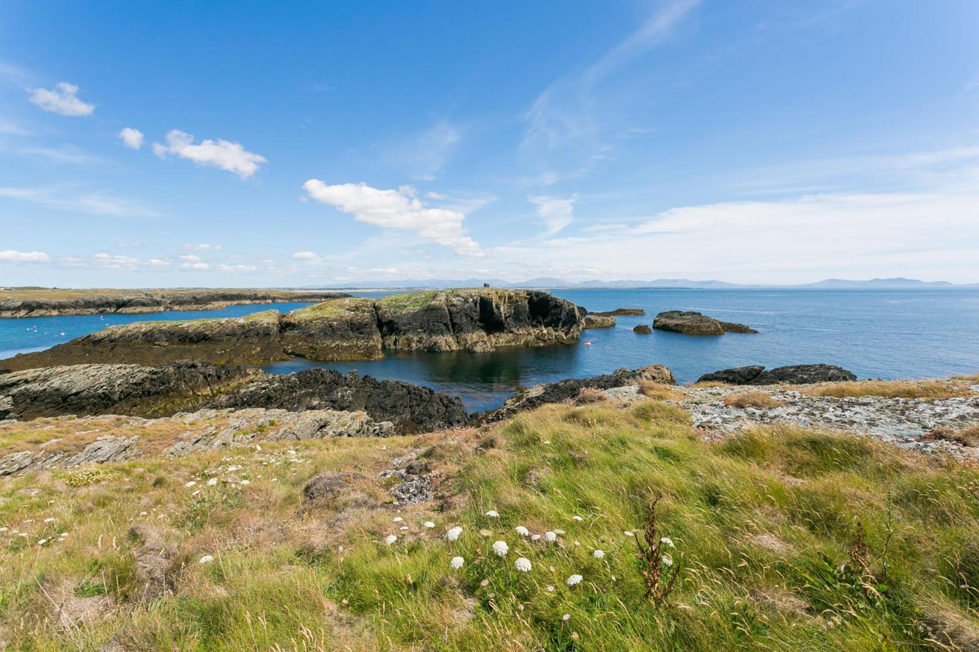 Rhoscolyn Pen Y Graigヴィラ エクステリア 写真