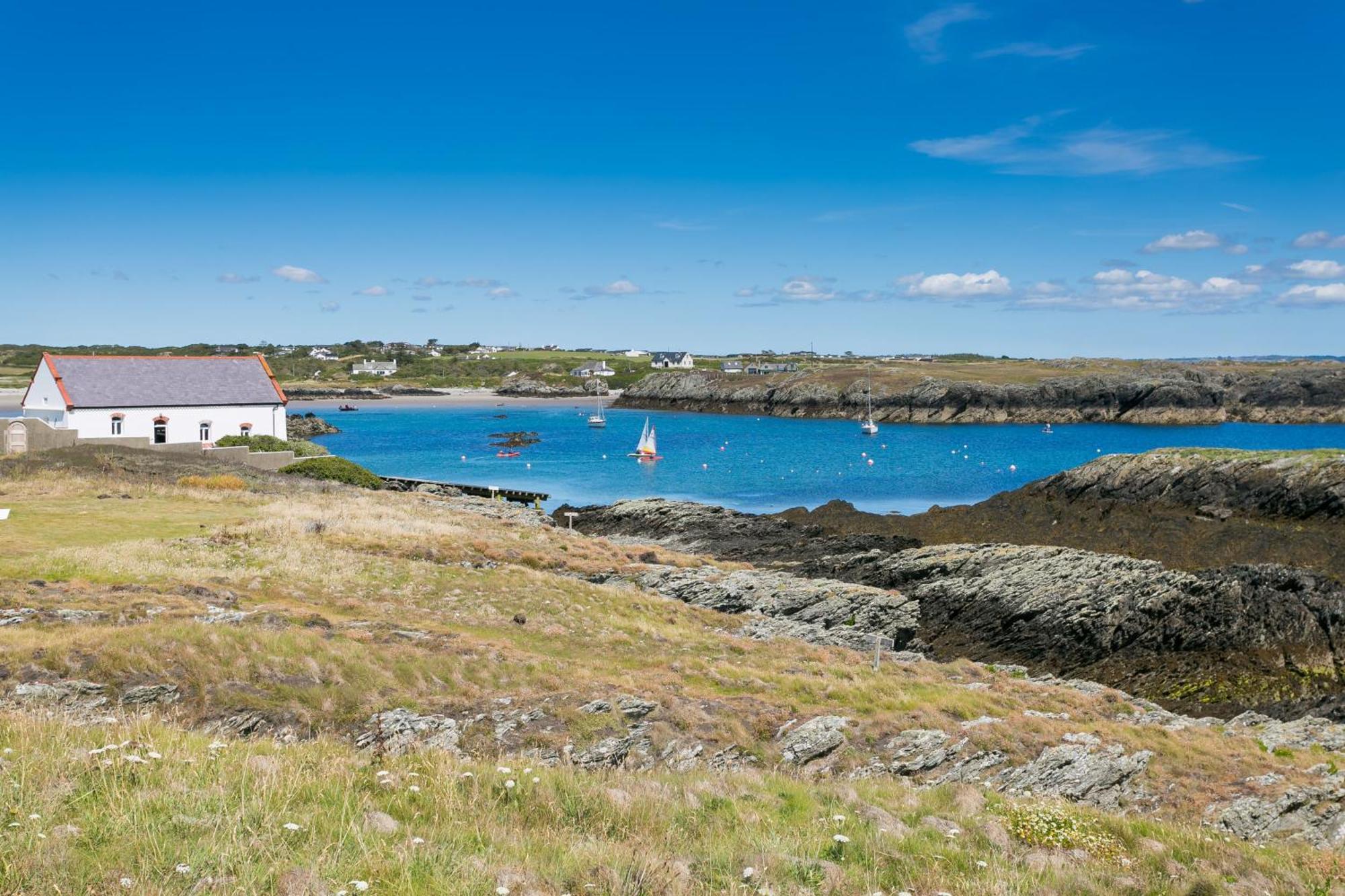 Rhoscolyn Pen Y Graigヴィラ エクステリア 写真