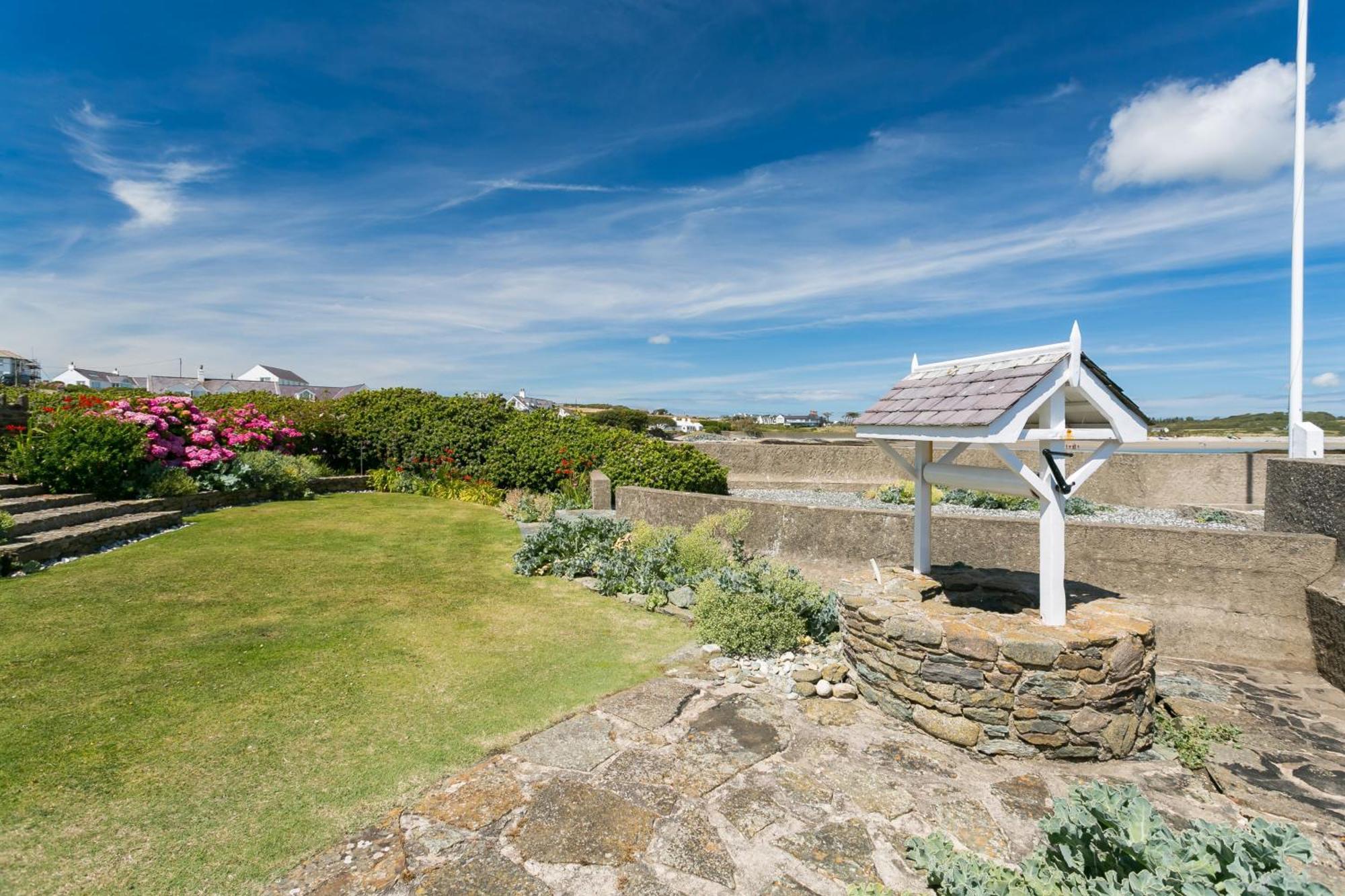 Rhoscolyn Pen Y Graigヴィラ エクステリア 写真