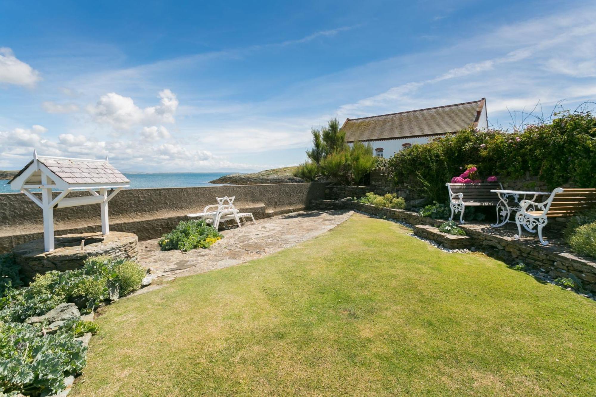 Rhoscolyn Pen Y Graigヴィラ エクステリア 写真
